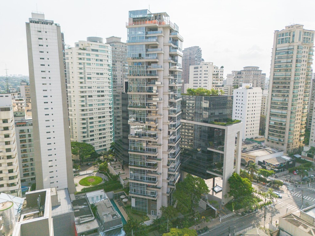 Loft à venda em São Paulo, Itaim Bibi, com 2 quartos, 151m² - Carreyra Imobiliaria