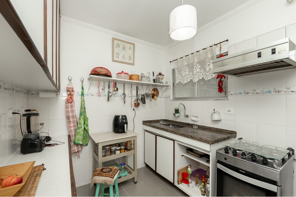 Apartamento à venda em São Paulo, Jardim Paulista, com 2 quartos, 110m² - Carreyra Imobiliaria