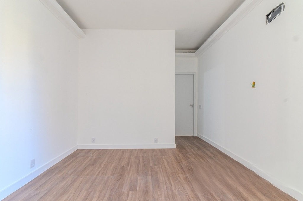 Apartamento para venda no bairro Centro Histórico em Porto Alegre