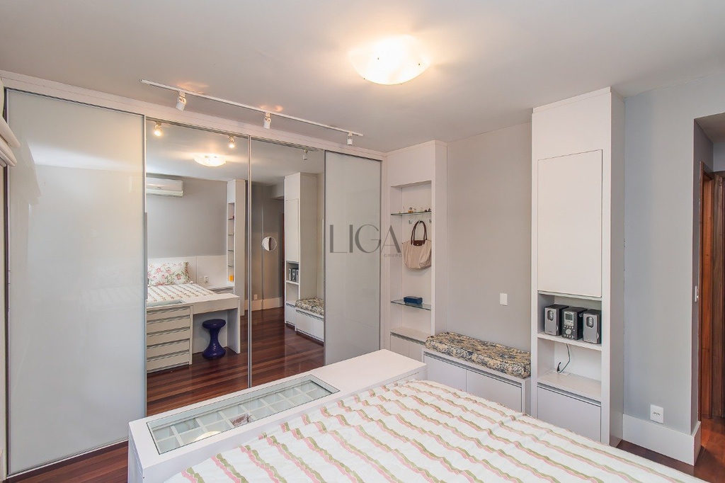 Apartamento para venda no bairro Petrópolis em Porto Alegre