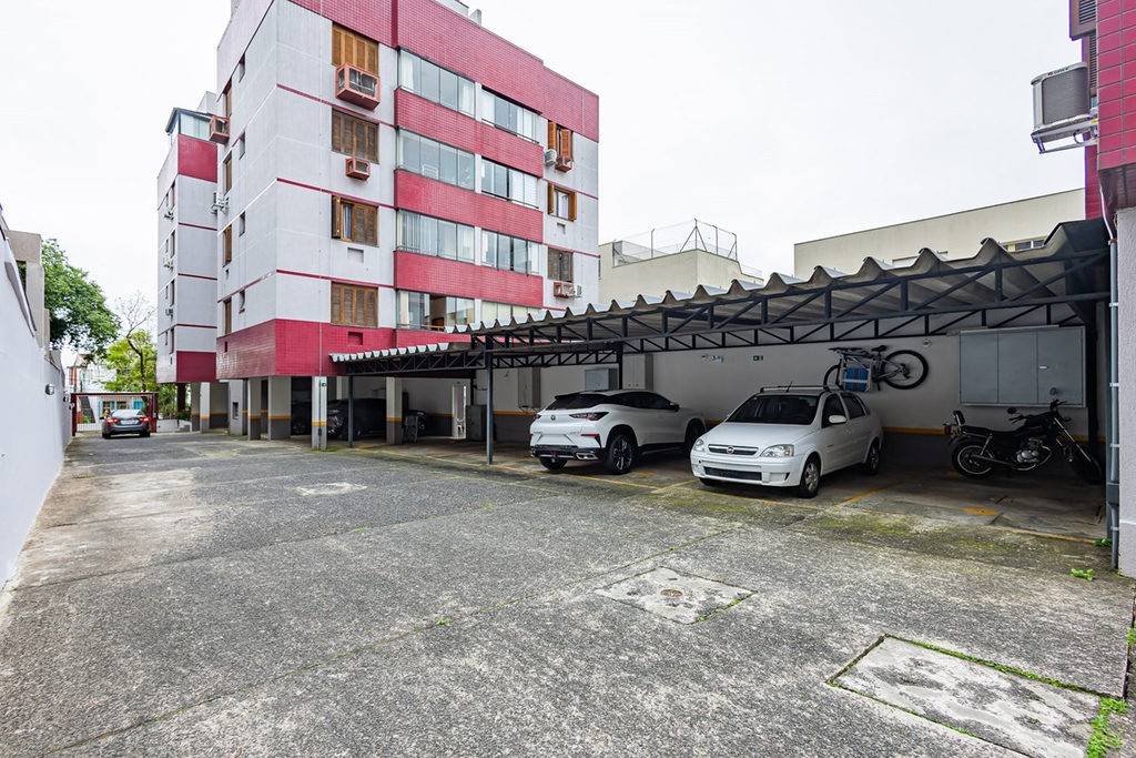 Apartamento para venda no bairro Santo Antônio em Porto Alegre