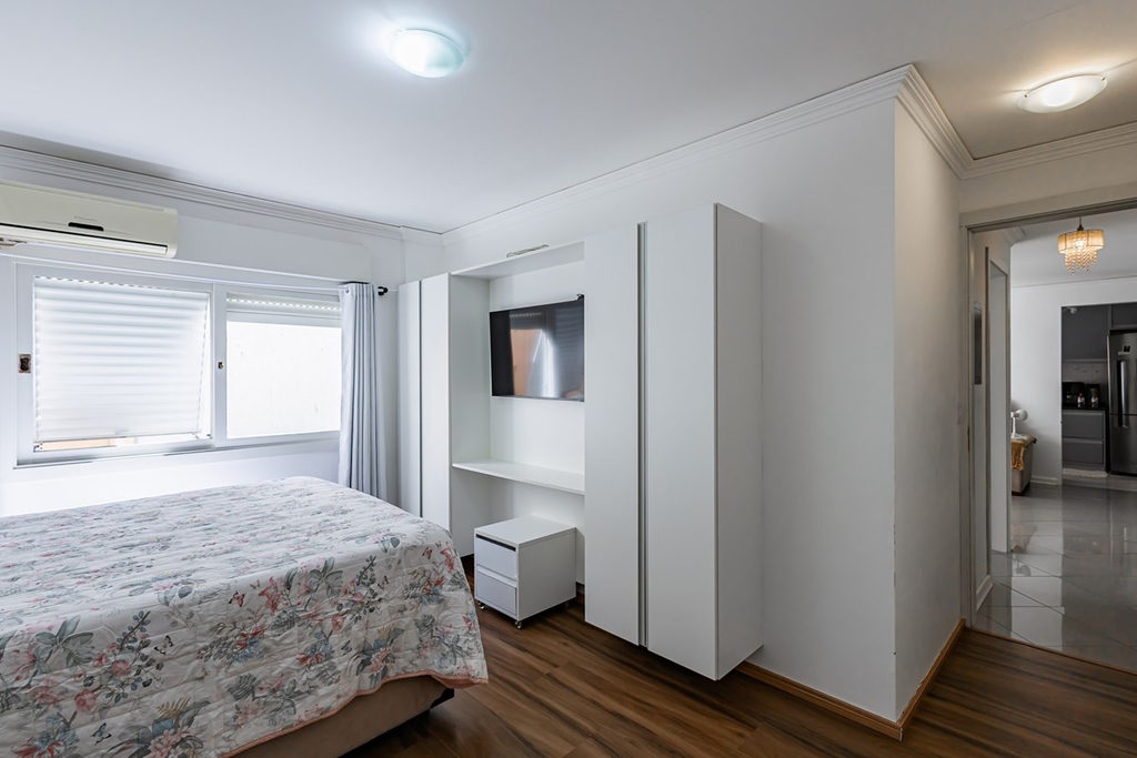 Apartamento para venda no bairro Passo da Areia em Porto Alegre