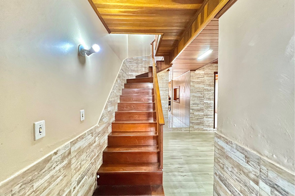 Casa para venda no bairro Estância Velha em Canoas
