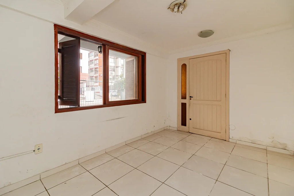 Casa para venda no bairro Higienópolis em Porto Alegre