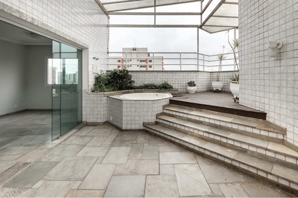 Cobertura à venda com 4 quartos, 257m² - Foto 1
