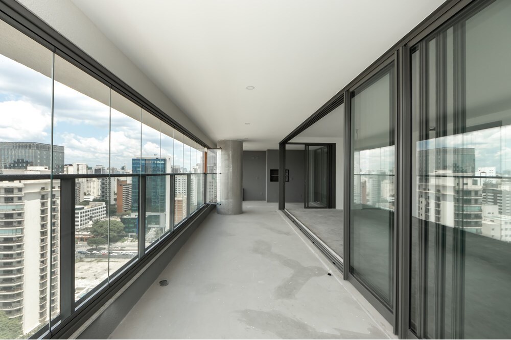 Apartamento à venda em São Paulo, Campo Belo, com 4 quartos, 211,09m² - Carreyra Imobiliaria