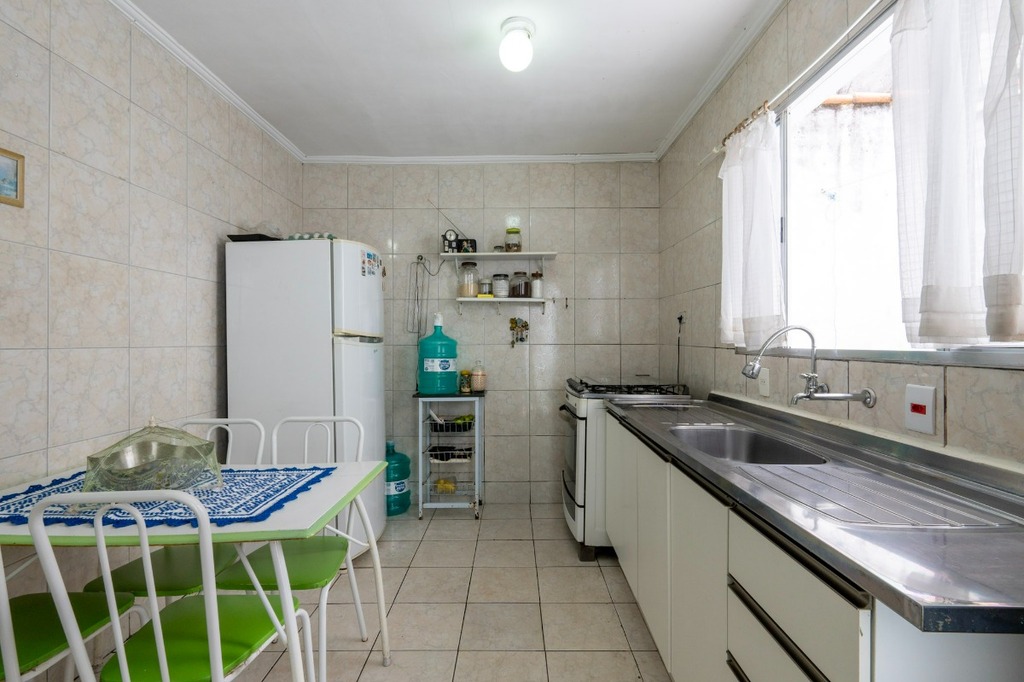 Casa à venda com 4 quartos, 60m² - Foto 33