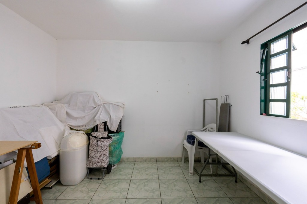 Casa à venda com 4 quartos, 60m² - Foto 7