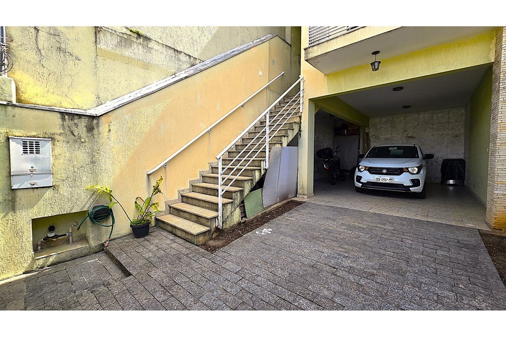 Casa à venda com 4 quartos, 210m² - Foto 16