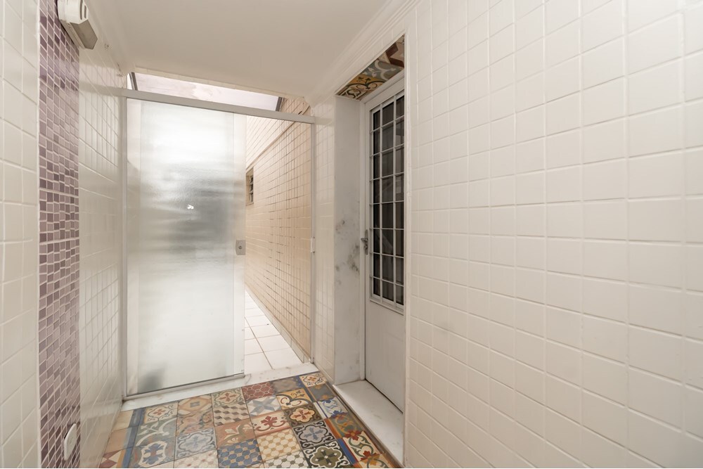 Casa à venda com 2 quartos, 179m² - Foto 4