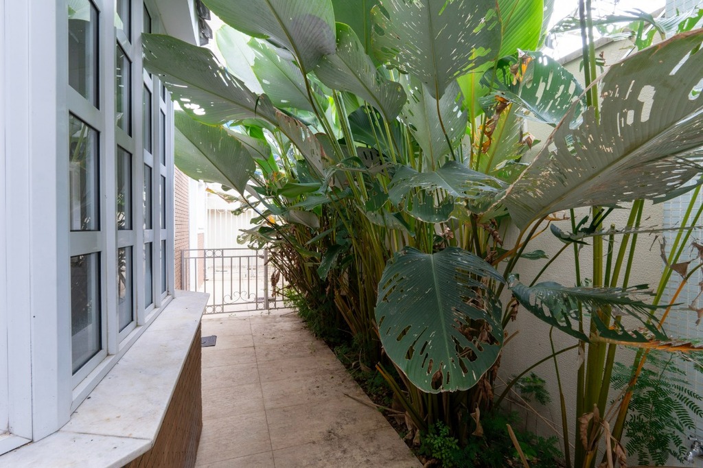 Casa de Condomínio à venda com 5 quartos, 424m² - Foto 7