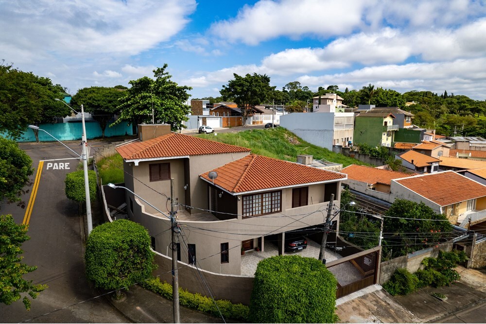 Casa à venda em Jundiaí, Jardim América, com 4 quartos, 277m²