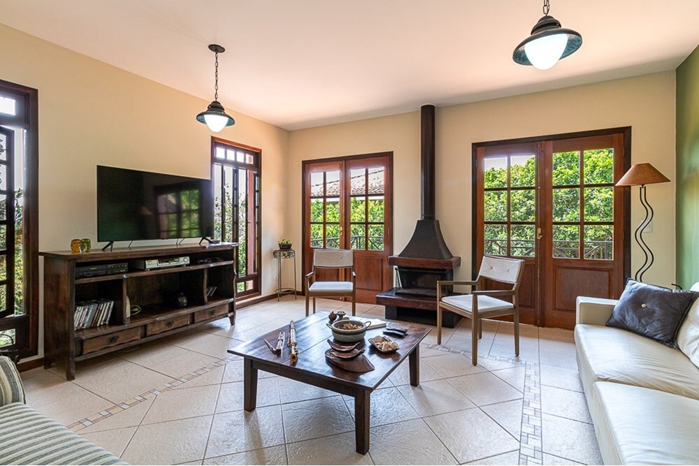 Casa, 4 quartos, 291 m² - Foto 1