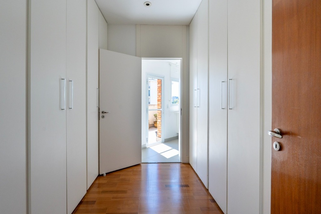 Cobertura à venda com 5 quartos, 881m² - Foto 2