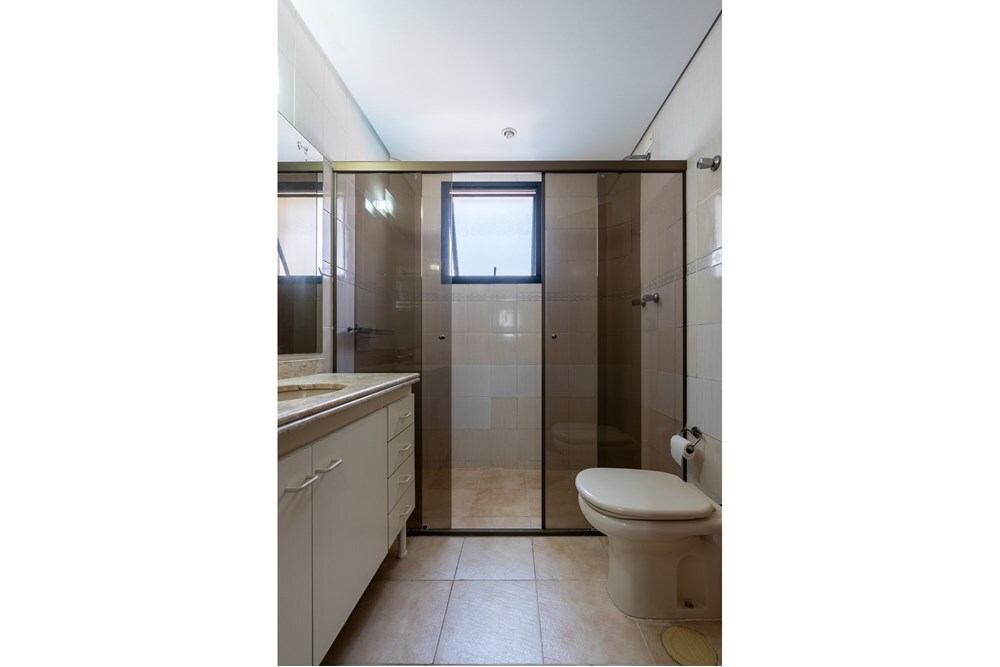 Apartamento à venda em São Paulo, Moema, com 4 quartos, 178m² - Carreyra Imobiliaria