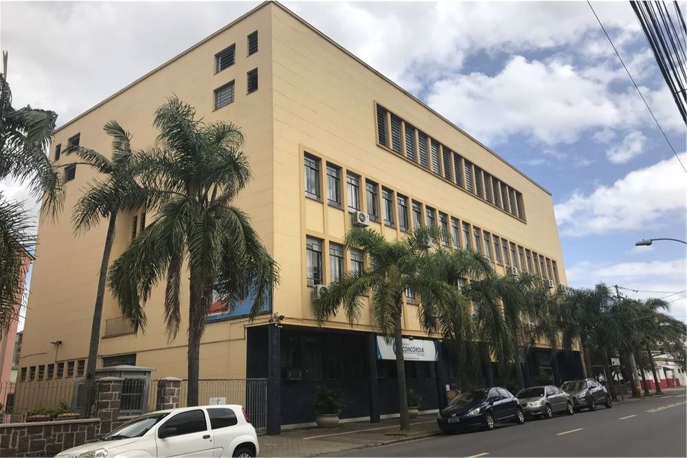 Casa à venda em Porto Alegre, São Geraldo, com 1 quarto, 315m² - ORA EMPREENDIMENTOS IMOBILIÁRIOS