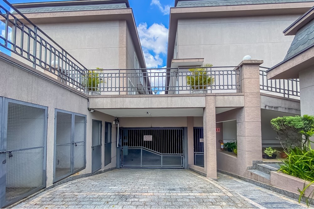 Casa à venda com 2 quartos, 130m² - Foto 1