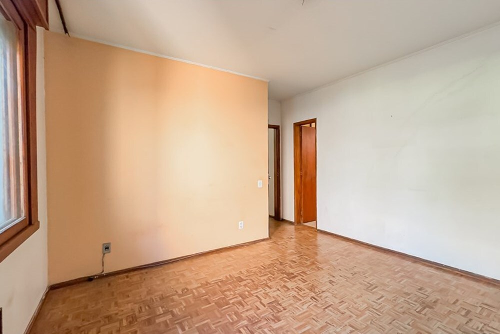 Casa à venda em Porto Alegre, Jardim Lindóia, com 3 quartos, 200m² - ORA EMPREENDIMENTOS IMOBILIÁRIOS