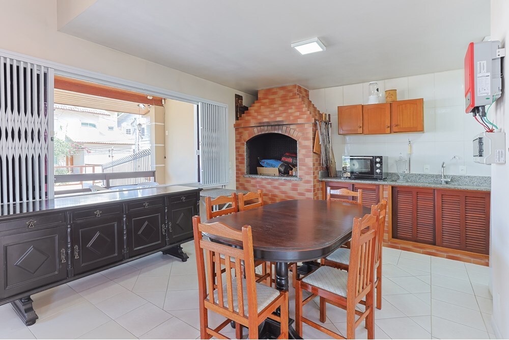Casa à venda com 4 quartos, 295m² - Foto 8