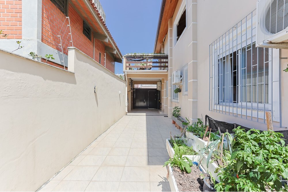 Casa à venda com 4 quartos, 295m² - Foto 23