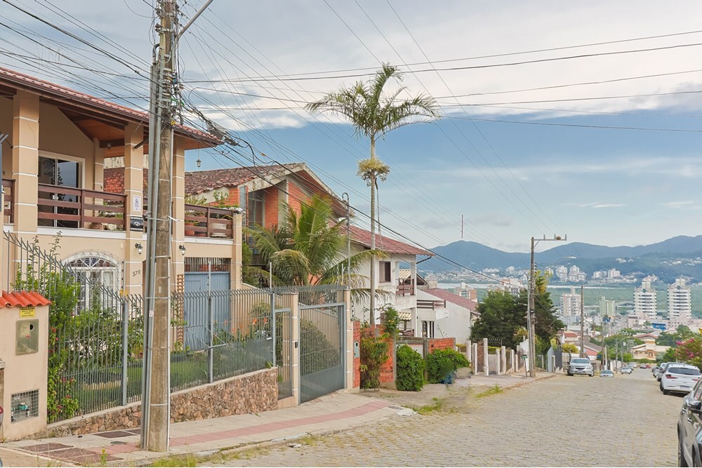 Casa à venda com 4 quartos, 295m² - Foto 31