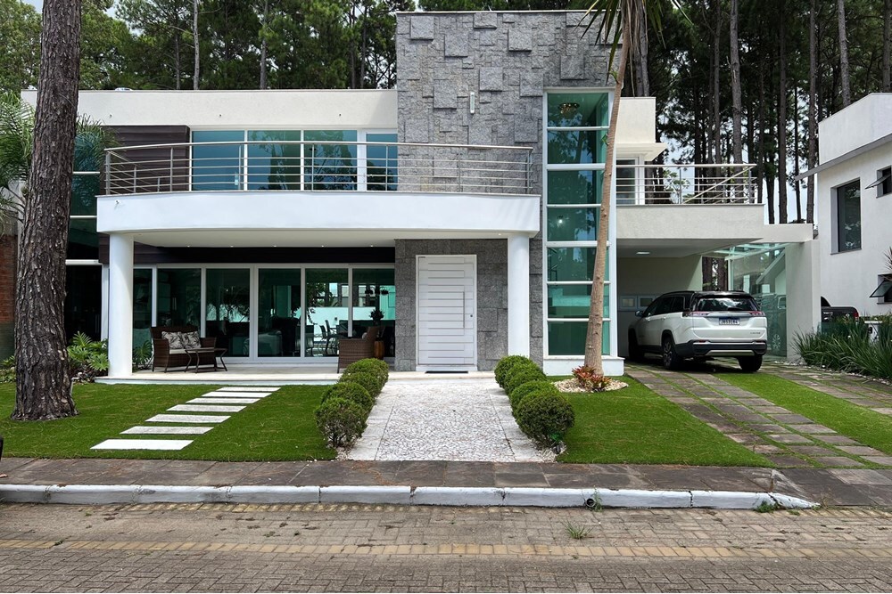 Casa de condomínio à venda com 4 quartos, 405m² - Praia de Atlântida,Xangri-Lá