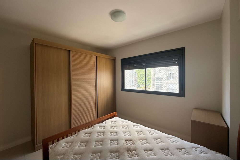 Apartamento à venda com 3 quartos, 167m² - Foto 3