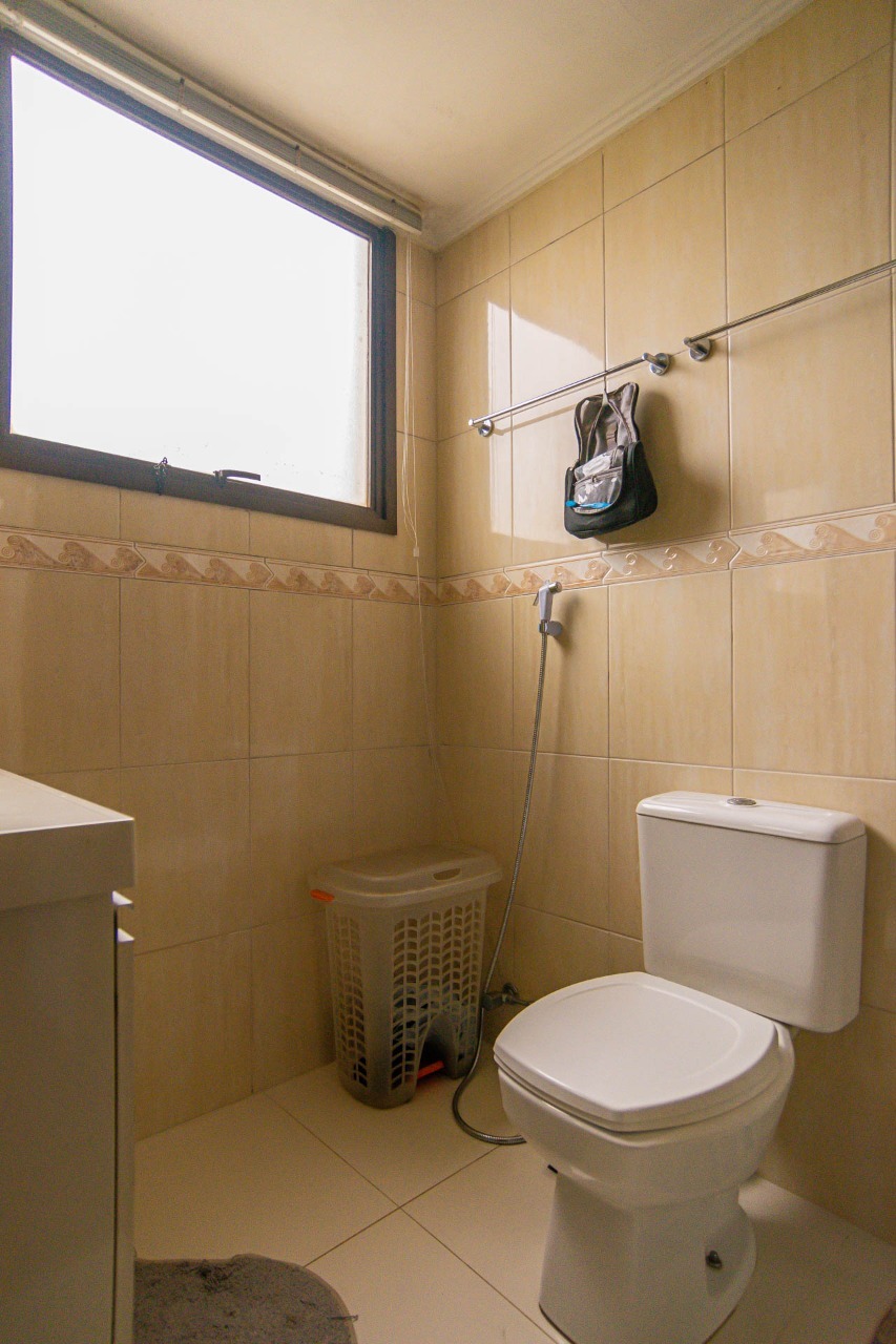 Apartamento à venda com 3 quartos, 148m² - Foto 2