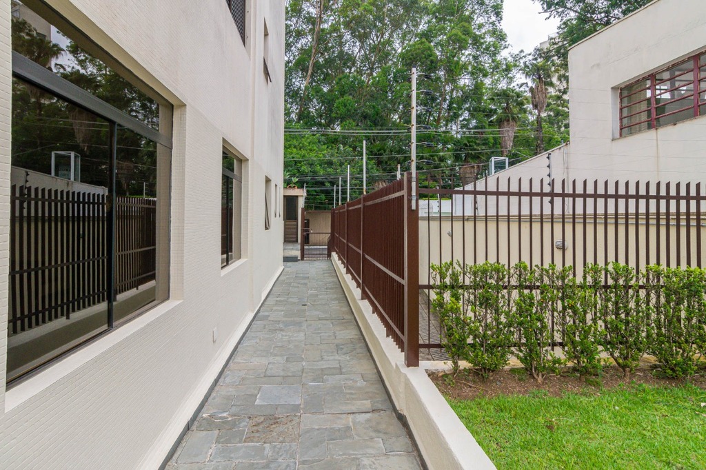 Apartamento à venda com 3 quartos, 148m² - Foto 13