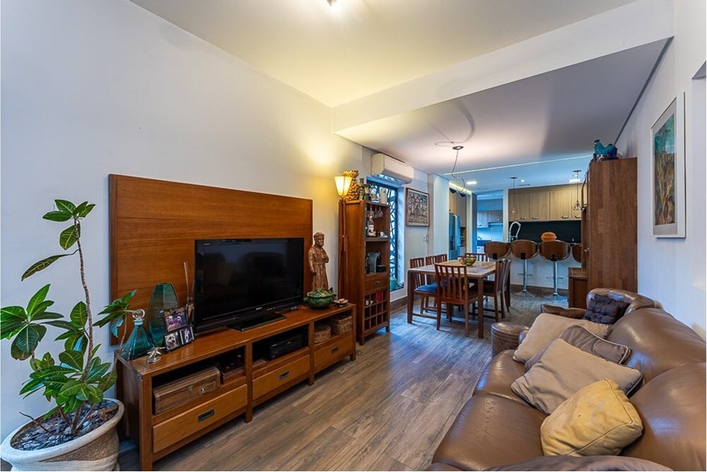 Casa à venda com 3 quartos, 226m² - Foto 5