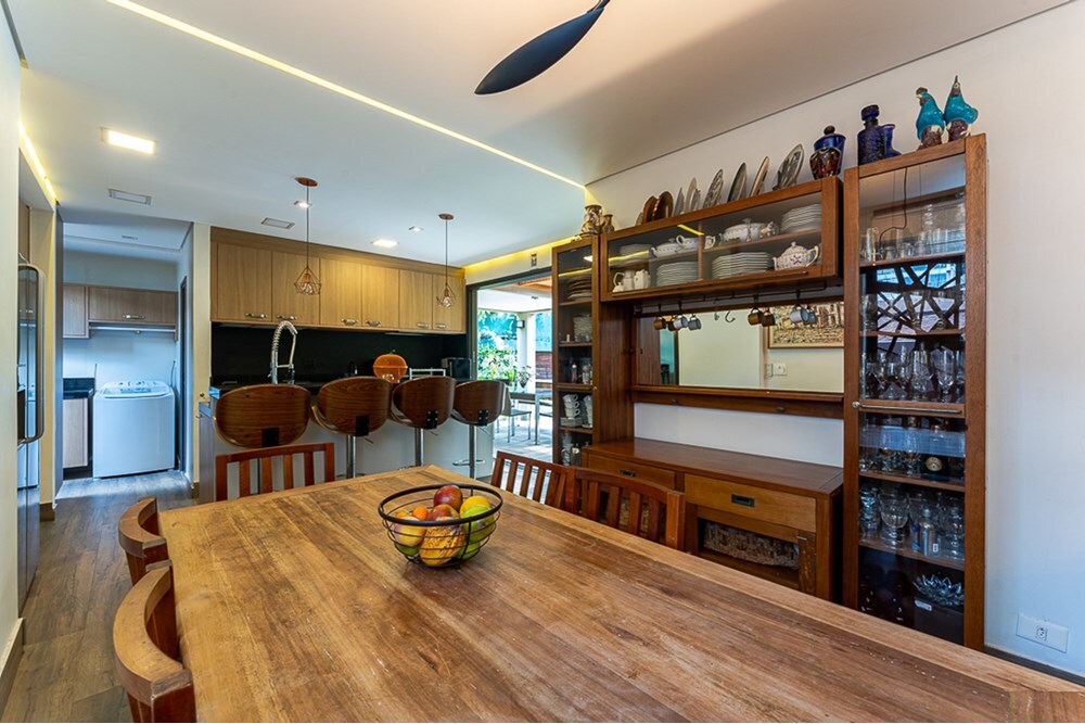 Casa à venda com 3 quartos, 226m² - Foto 7