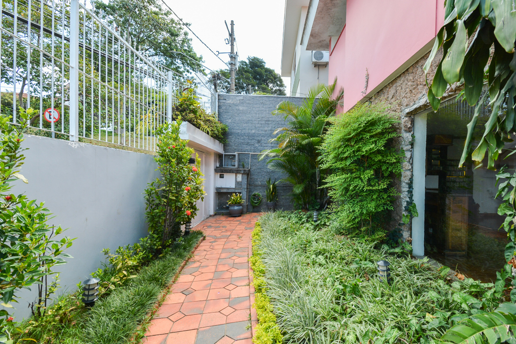 Casa à venda com 3 quartos, 250m² - Foto 48