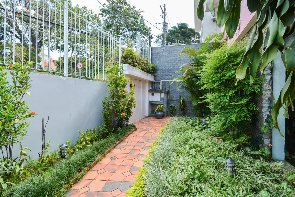 Casa à venda com 3 quartos, 250m² - Foto 53