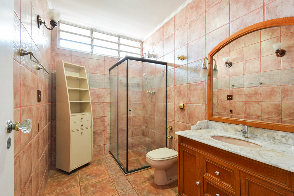 Casa à venda com 3 quartos, 250m² - Foto 8