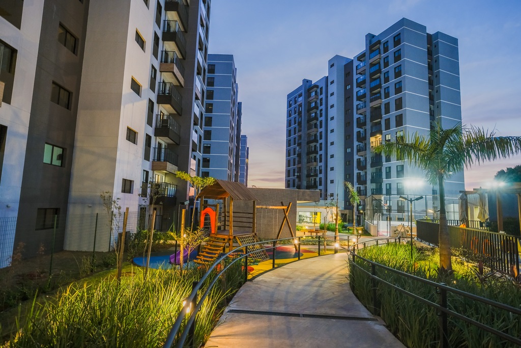 Acesso - Aquarela Condomínio Clube | Ultra Promo por R$ 380.000,00 no PIX | 3 Quartos e 2 Vagas, 66m²