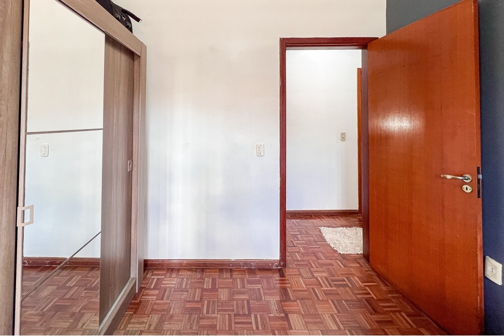 Casa à venda com 3 quartos, 114m² - Foto 3