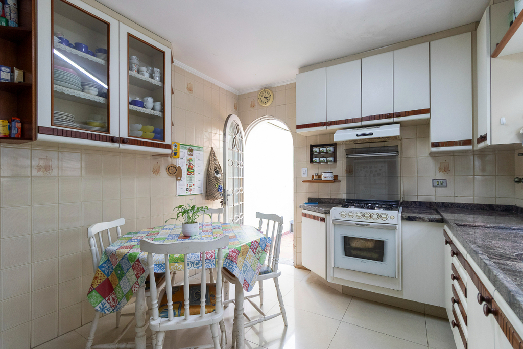 Casa à venda com 3 quartos, 200m² - Foto 6