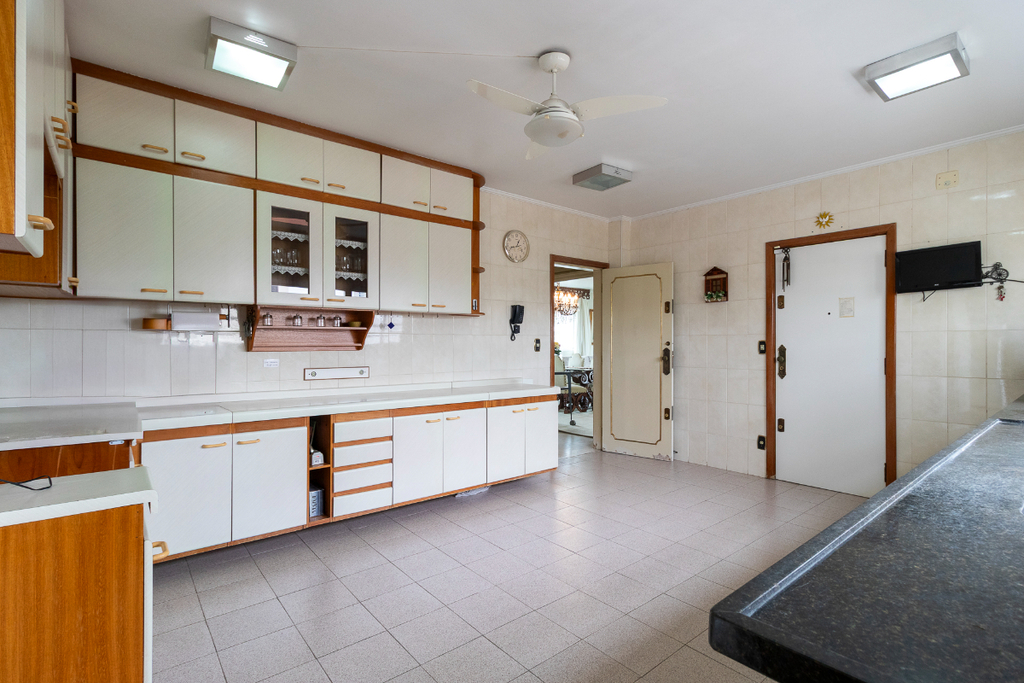 Apartamento à venda com 3 quartos, 172m² - Foto 21