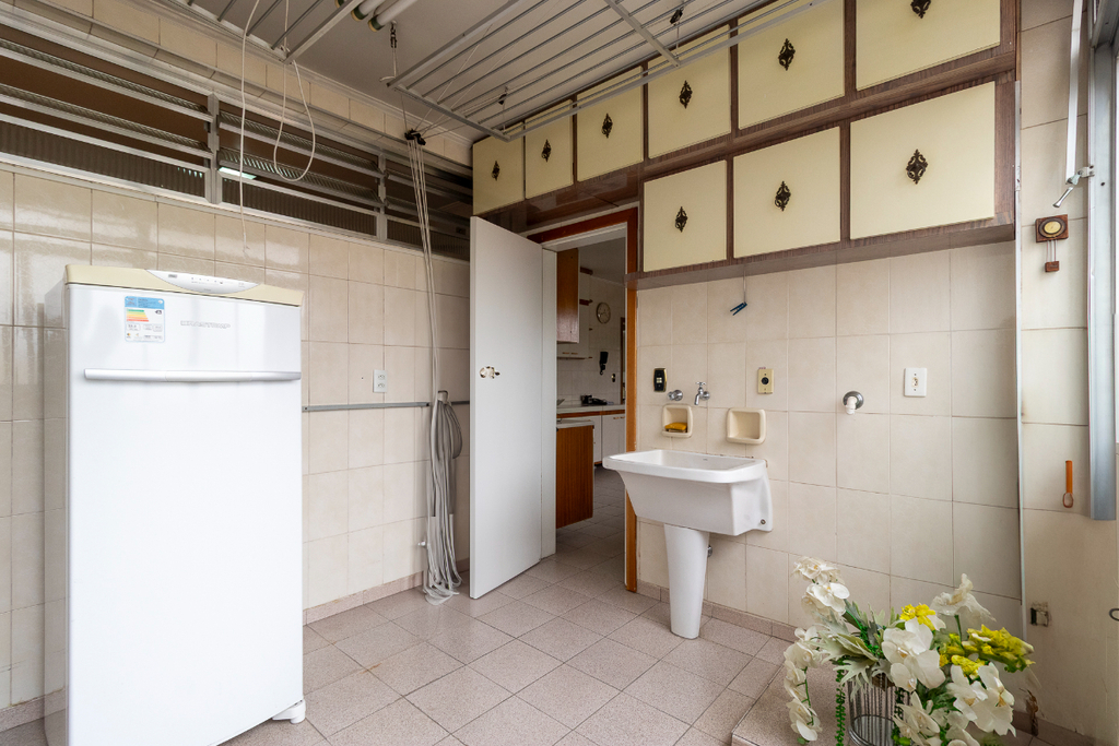 Apartamento à venda com 3 quartos, 172m² - Foto 19