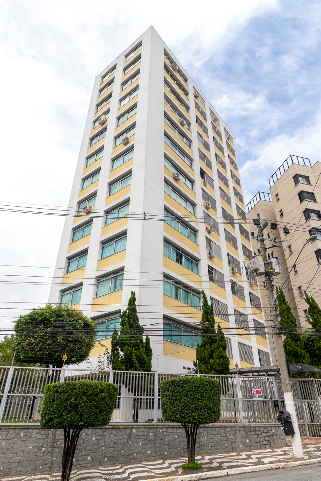 Apartamento à venda com 3 quartos, 172m² - Foto 6