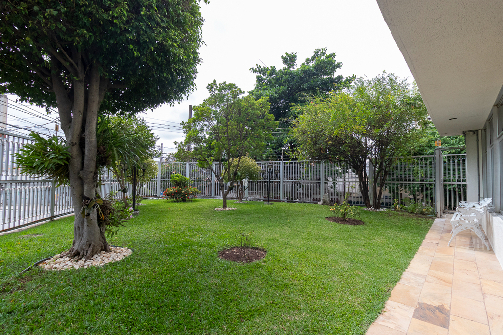 Apartamento à venda com 3 quartos, 172m² - Foto 4