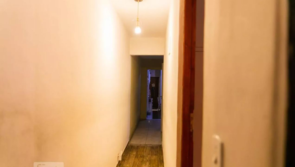 Casa à venda com 8 quartos, 192m² - Foto 2