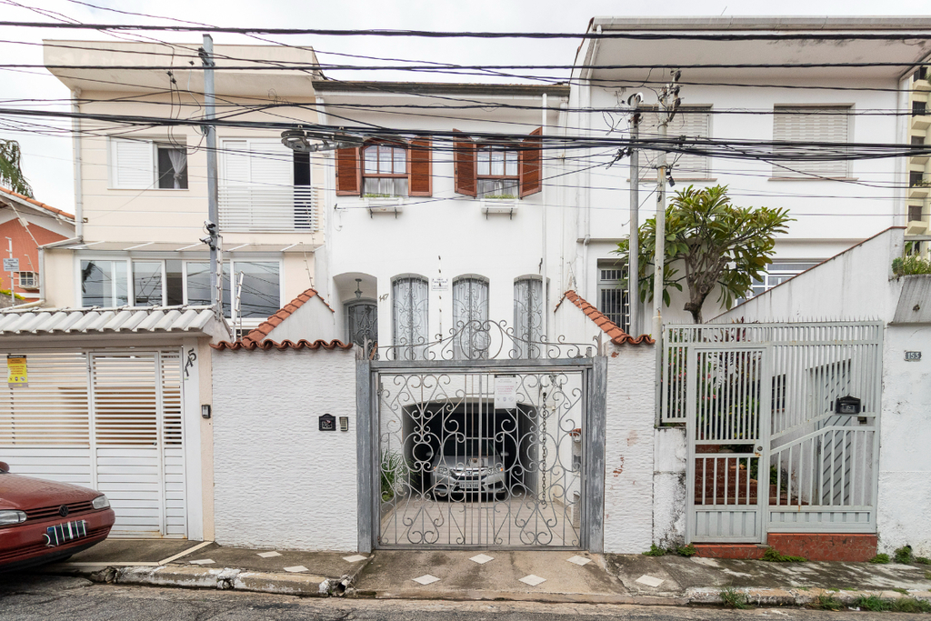 Casa à venda com 3 quartos, 284m² - Foto 1