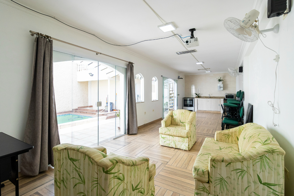 Casa à venda com 3 quartos, 284m² - Foto 18