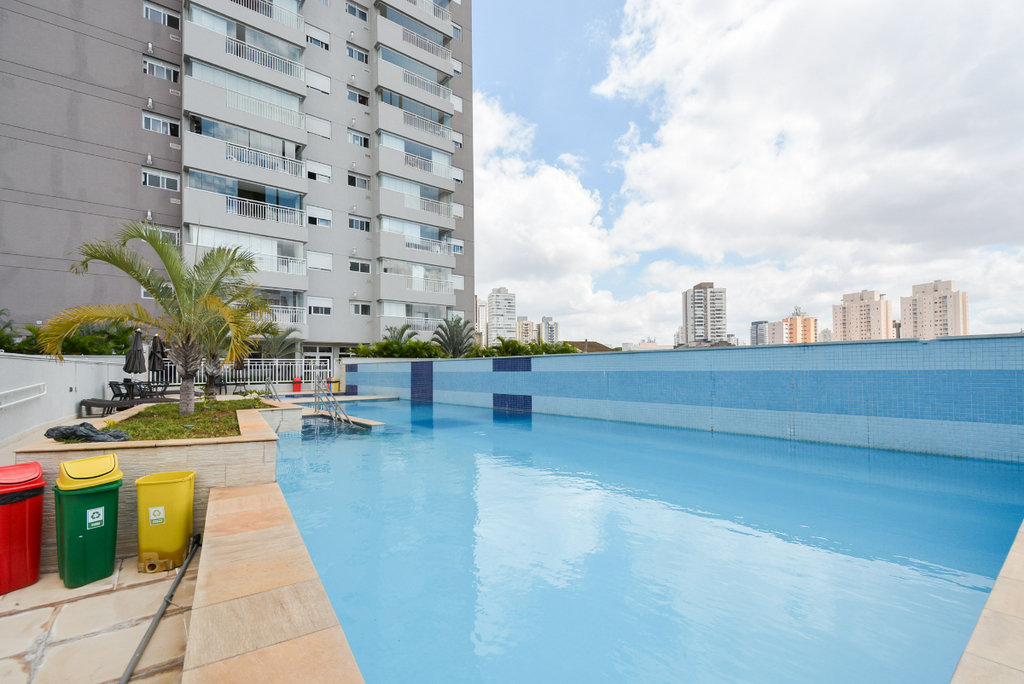 Apartamento à venda com 2 quartos, 63m² - Foto 2