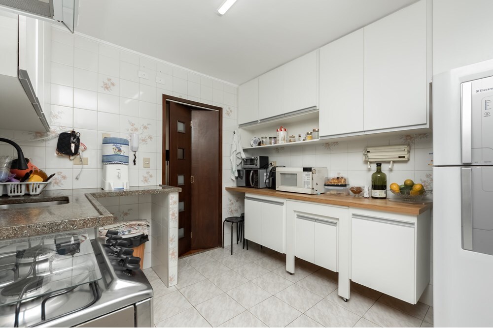 Apartamento à venda com 3 quartos, 96m² - Foto 8