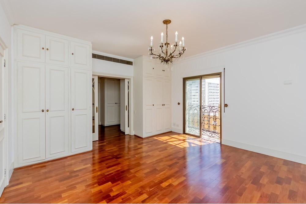 Apartamento à venda em São Paulo, Jardim Paulista, com 3 quartos, 394m² - Carreyra Imobiliaria