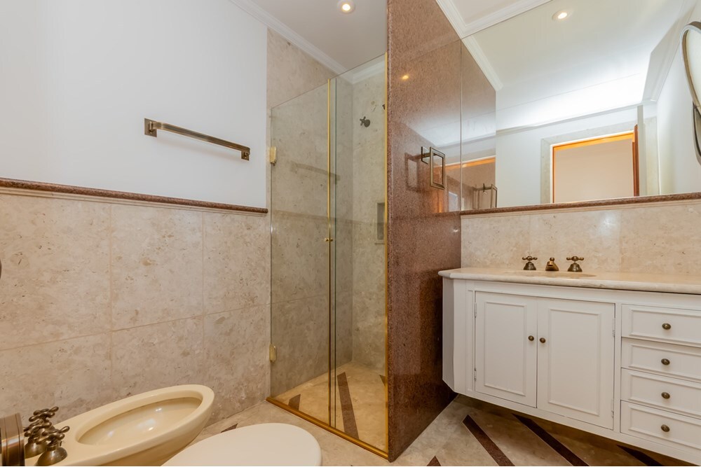 Apartamento à venda em São Paulo, Jardim Paulista, com 3 quartos, 394m² - Carreyra Imobiliaria