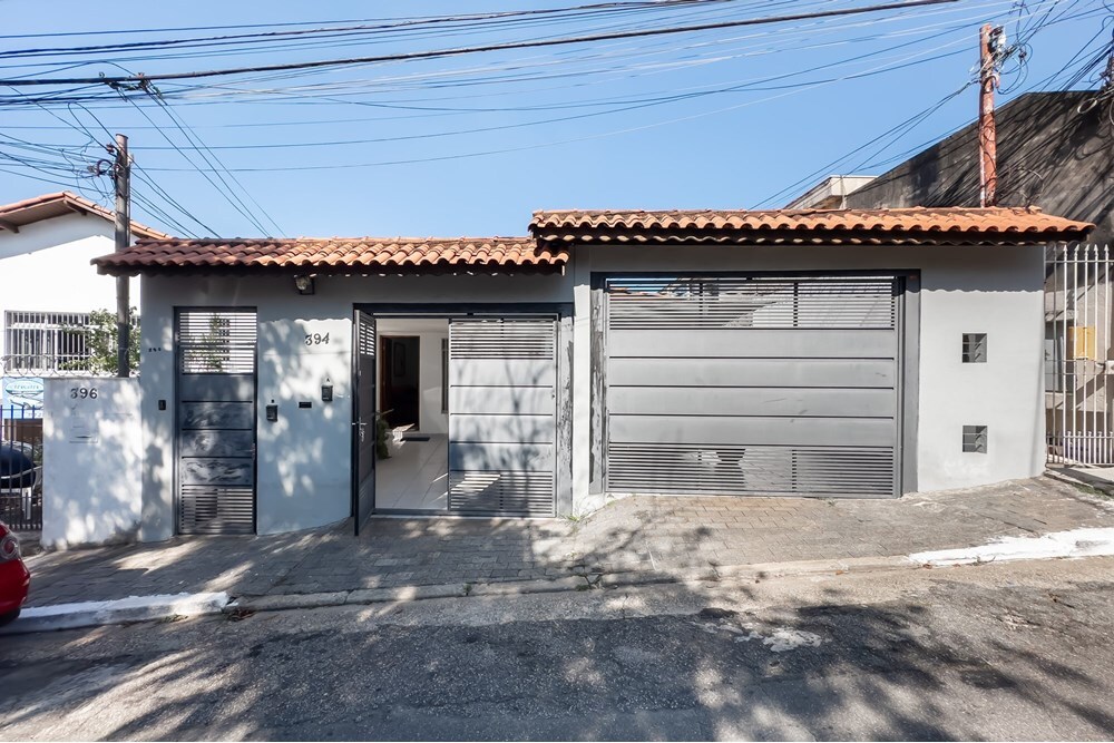 Casa à venda com 4 quartos, 270m² - Foto 1
