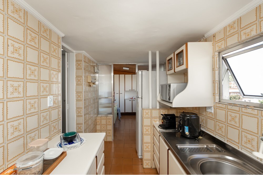 Casa à venda com 4 quartos, 270m² - Foto 47